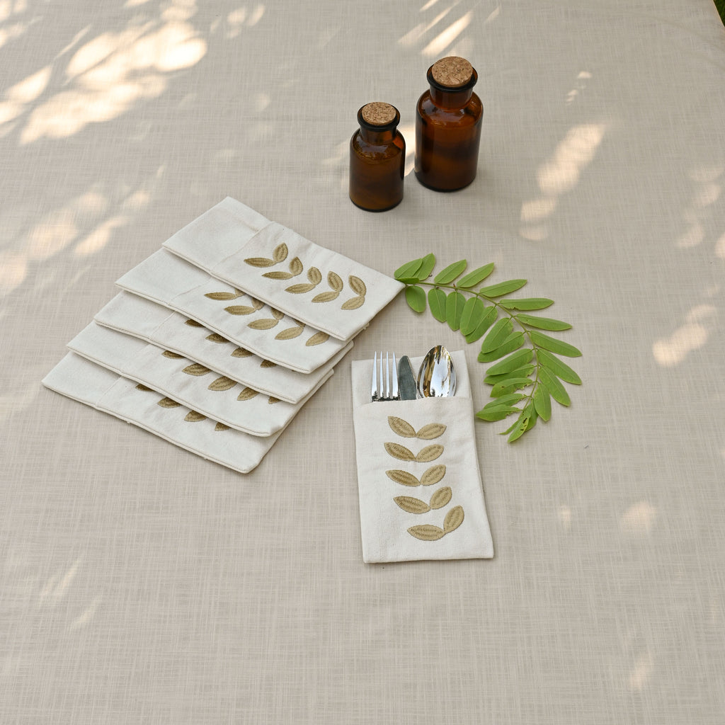 Roman Leaves Cutlery Holder Set