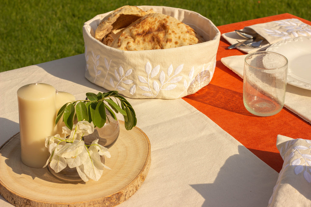 Summer Leaves Breadbasket
