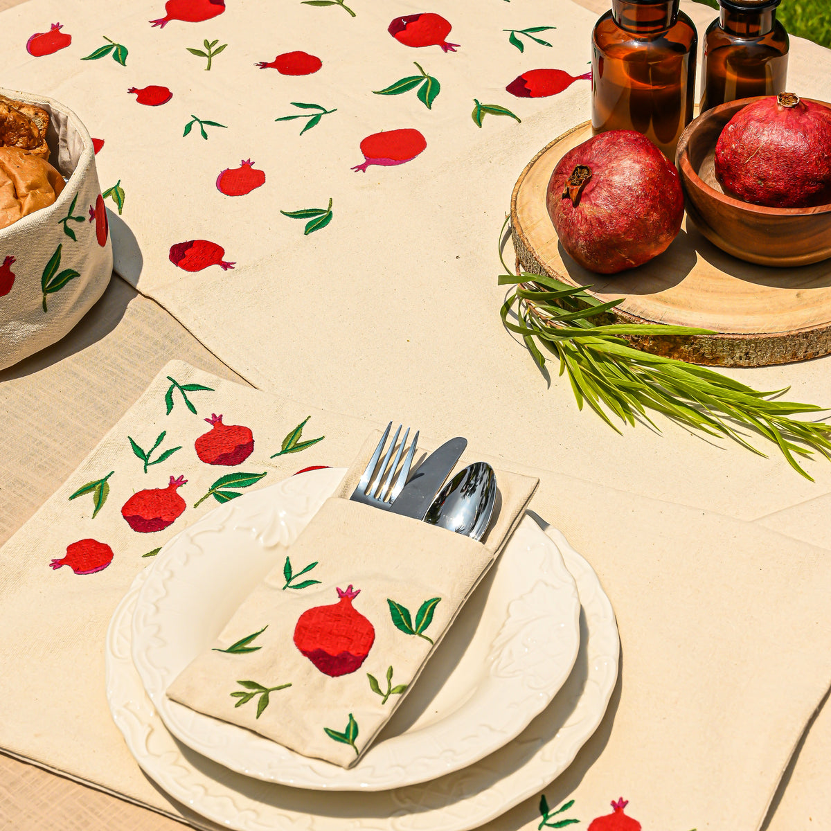 Pomegranate Cutlery Holder Set