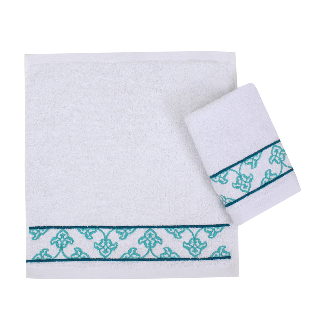 Lily Lace Guest Towel Set