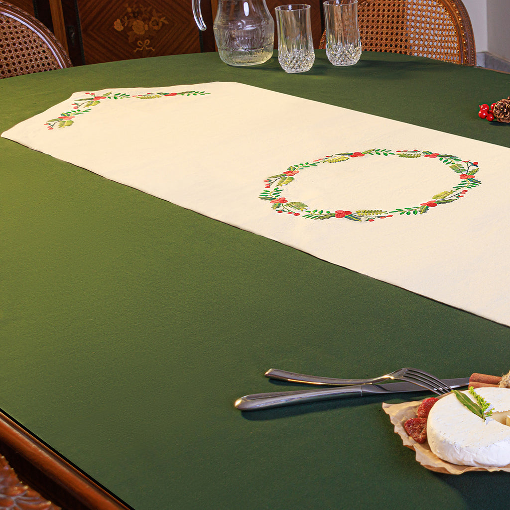 Winterberry Table Runner
