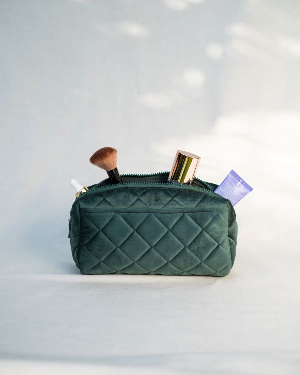 Emerald Puff Velvet Pouch