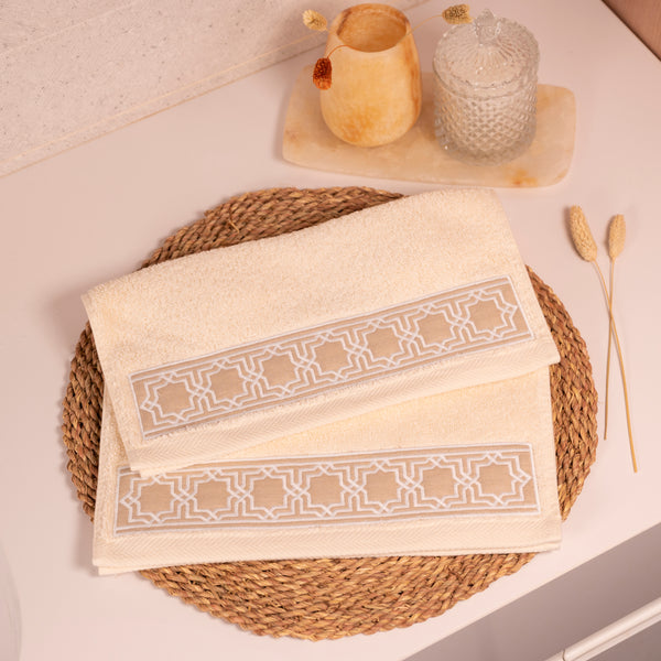 Linen Stars Guest Towel Set