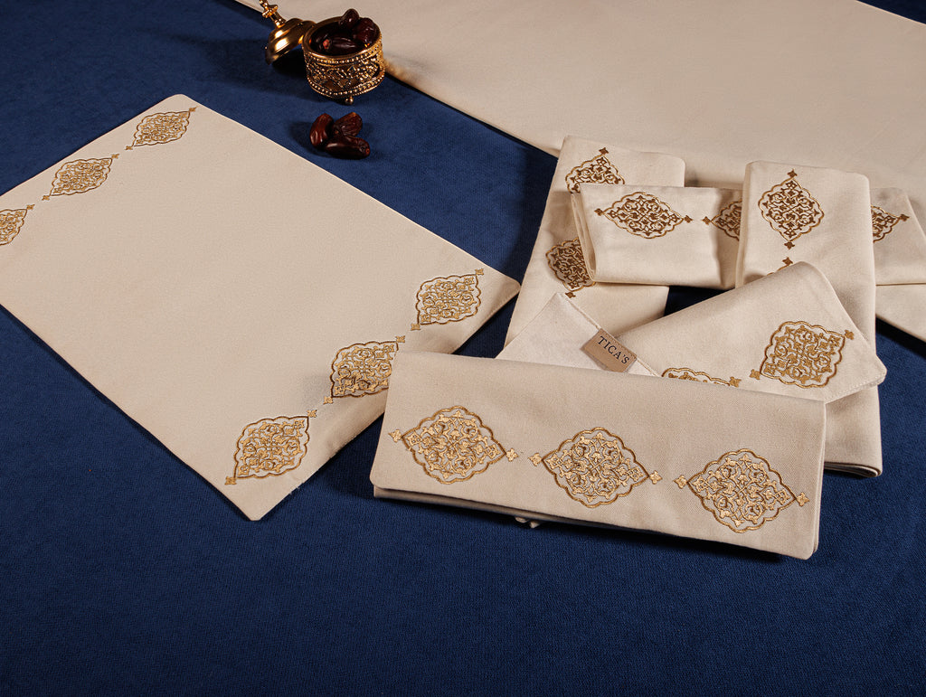 Gold Arabesque Placemat Set