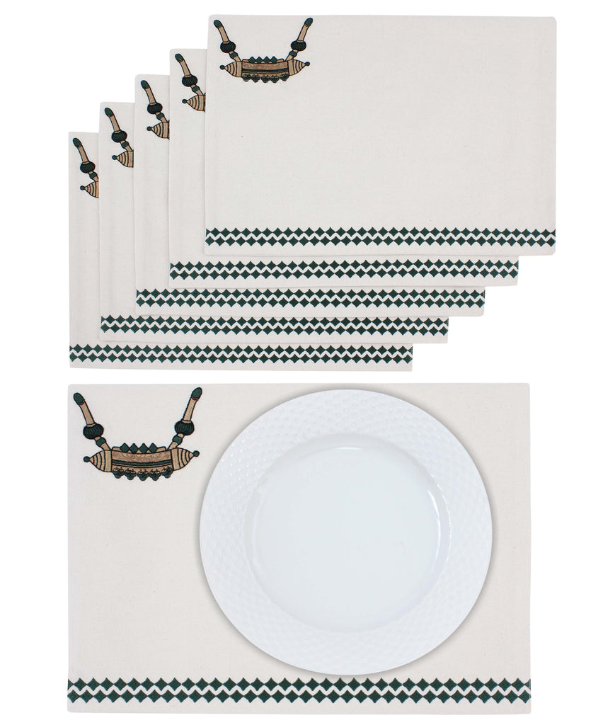 Zinah Placemats Set