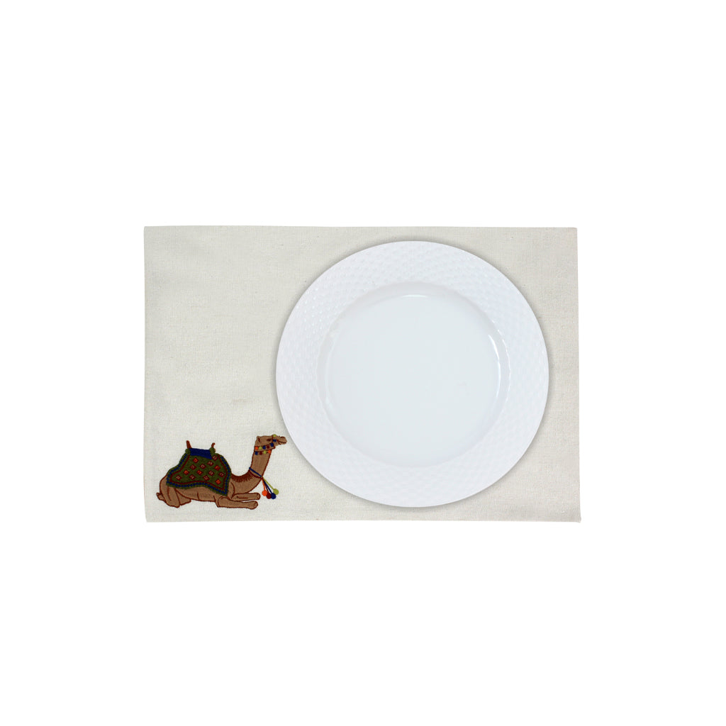 Naka Placemats Set